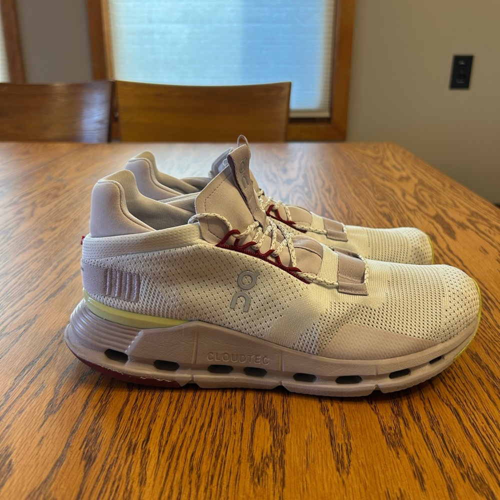 Women’s On Cloud Nova Shoes Size 9 Used - Picture 2 of 7